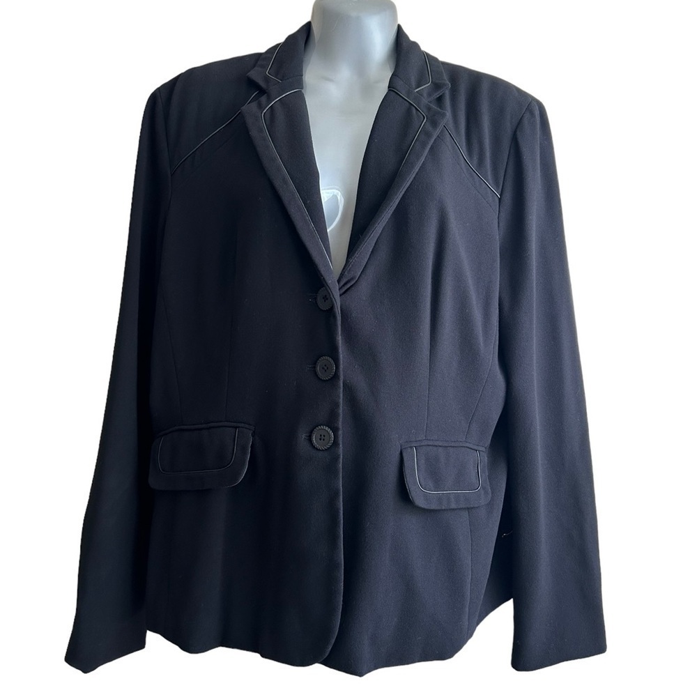 Dress barn Black Blazer • Used • Size: 16